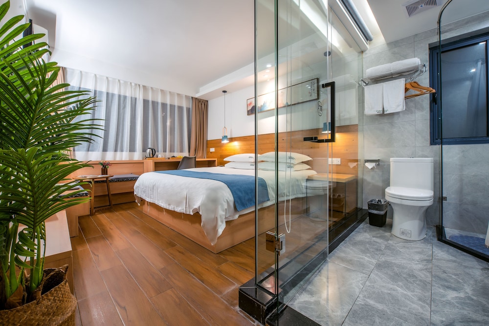 Jiacheng Express Hotel Lianhua in Xiamen, China