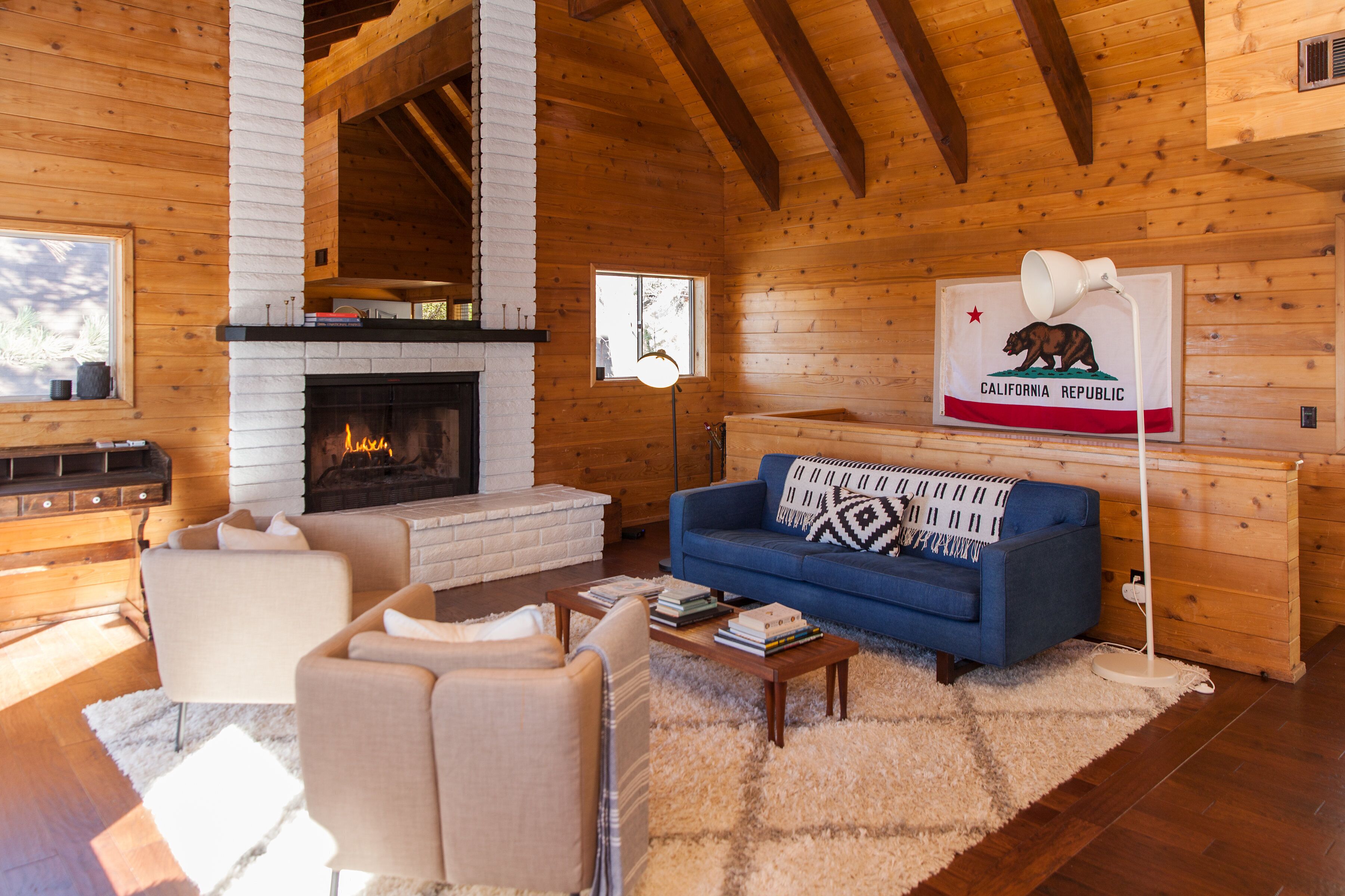 Family Friendly Modern Cabin In Lake Arrowhead In Big Bear Lake