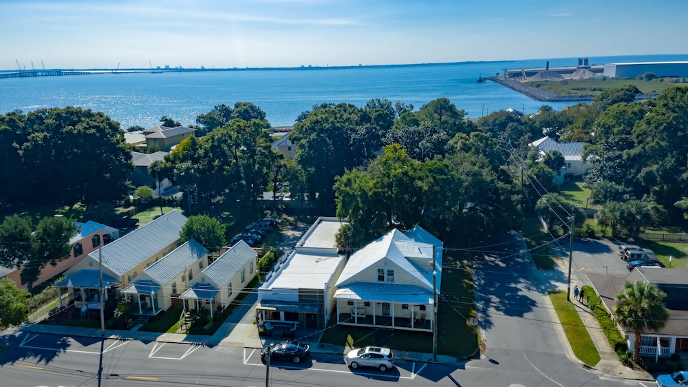 The "Jesse", a 1903 cottage in Historic District of downtown Pensacola