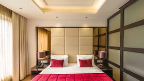In-room safe, desk, iron/ironing board, free WiFi
