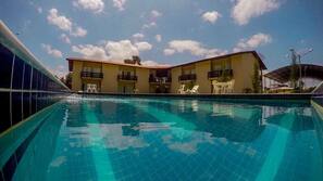 Piscina all'aperto
