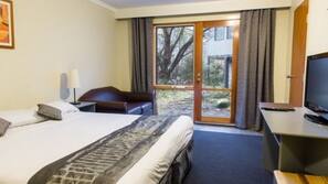 Laptop workspace, free WiFi, linens