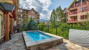 Indoor pool, outdoor pool