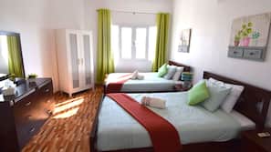 Iron/ironing board, free WiFi, linens