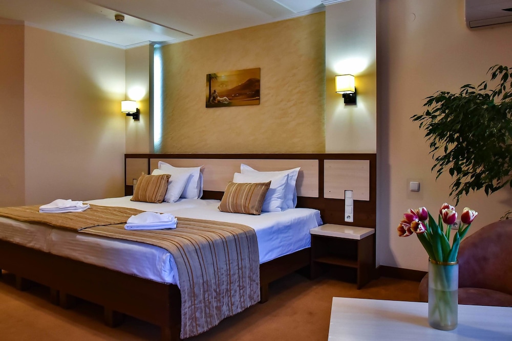 Foto - 7 Sky Hotel Klinicheskaya Street (2d entrance)