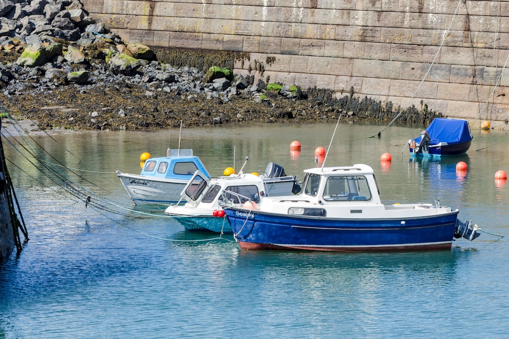 Boating, The Waterfront Hotel & Bistro