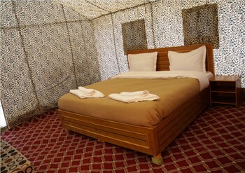 Tih Ladakh Summer Camp Pangong Reviews Photos Rates Ebookers Com