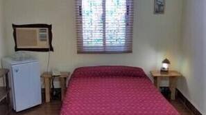1 chambre, minibar, coffre-forts dans les chambres, draps fournis
