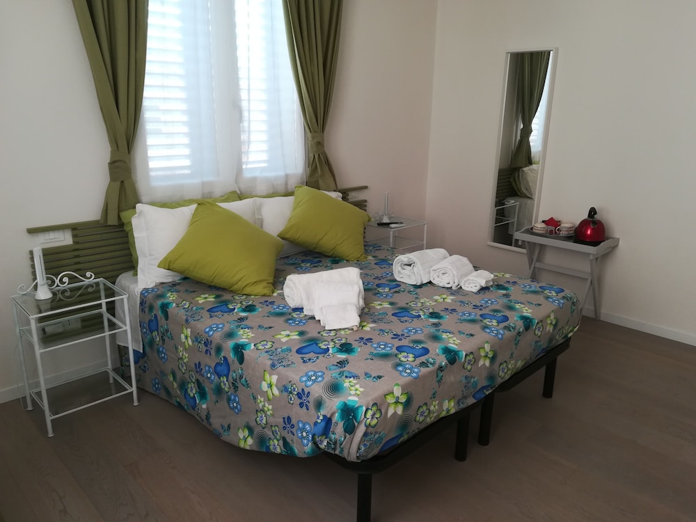 Foto - Ramo Rosso di Paolo Natalini