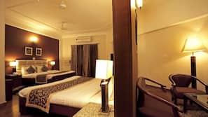 In-room safe, desk, free rollaway beds