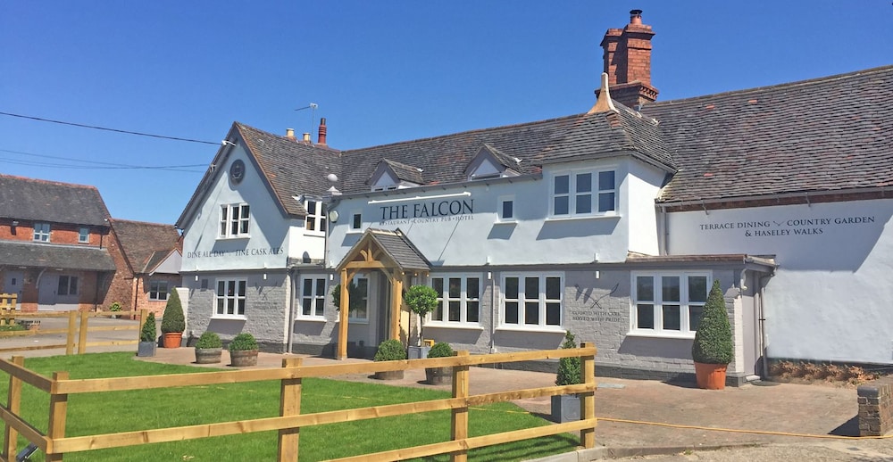 The Falcon At Hatton