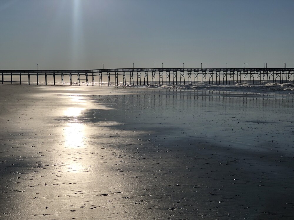 WOW views! Oceanfront condo, Pool 2BD 2 BA Ocean Isle Beach