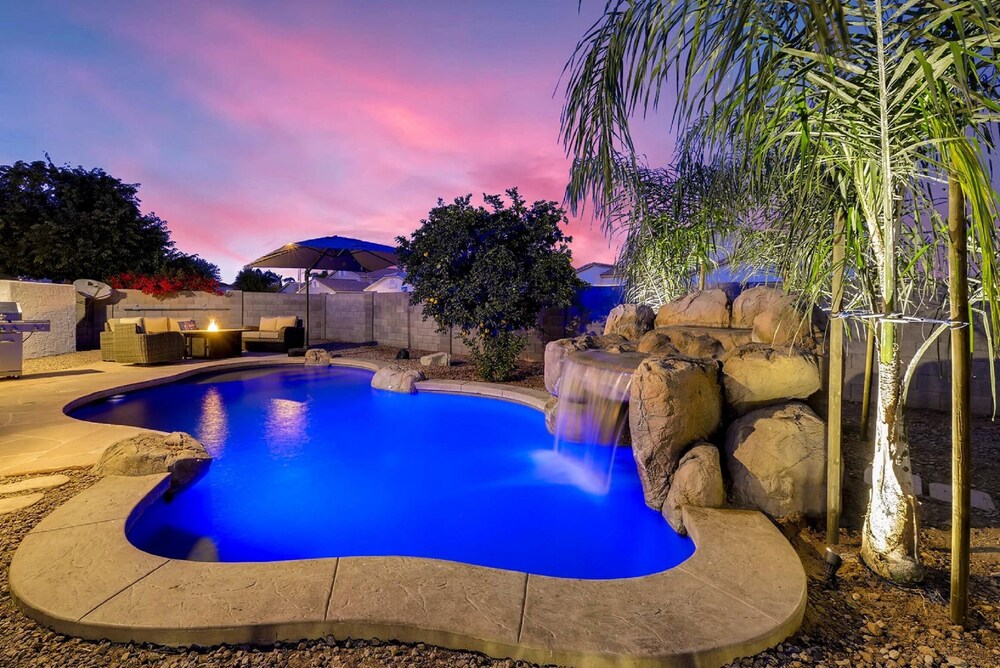 A Desert Oasis with Heated Waterfall Pool! ?Quiet Central Location?, Peoria, AZ Vacation Rental