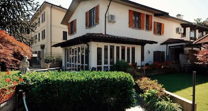Villa Marisa bed breakfast and books