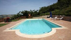 Piscina stagionale all'aperto