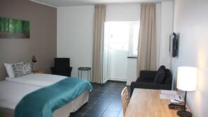 Desk, iron/ironing board, free WiFi, linens