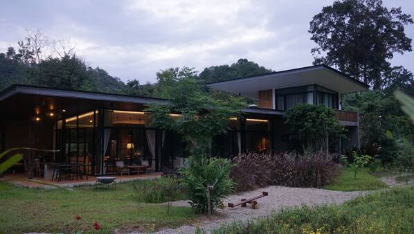 รูปเด่น
