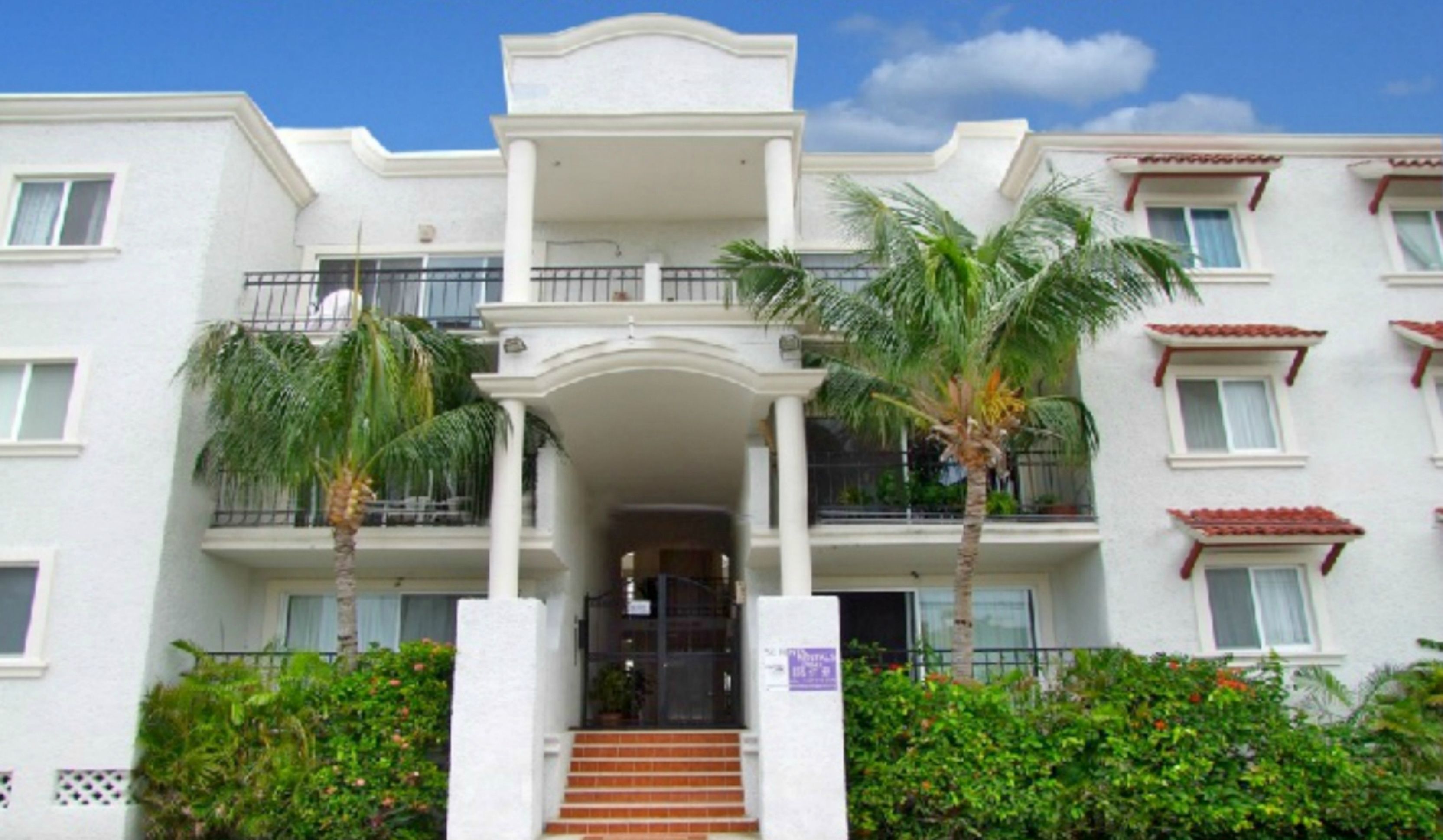 Acacia Condos In Playa Del Carmen Mexico Expedia