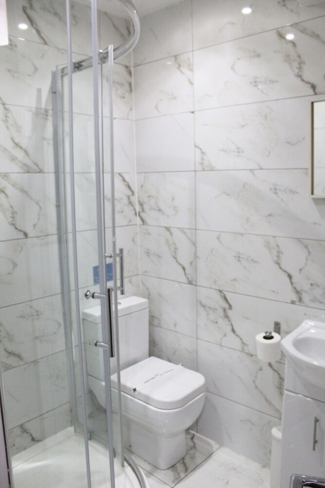 Smj Groups London Gbr Lastminuteconz - 