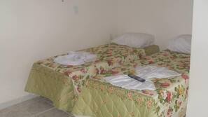 Frigobar, ferros/tábuas de passar roupa, Wi-Fi de cortesia