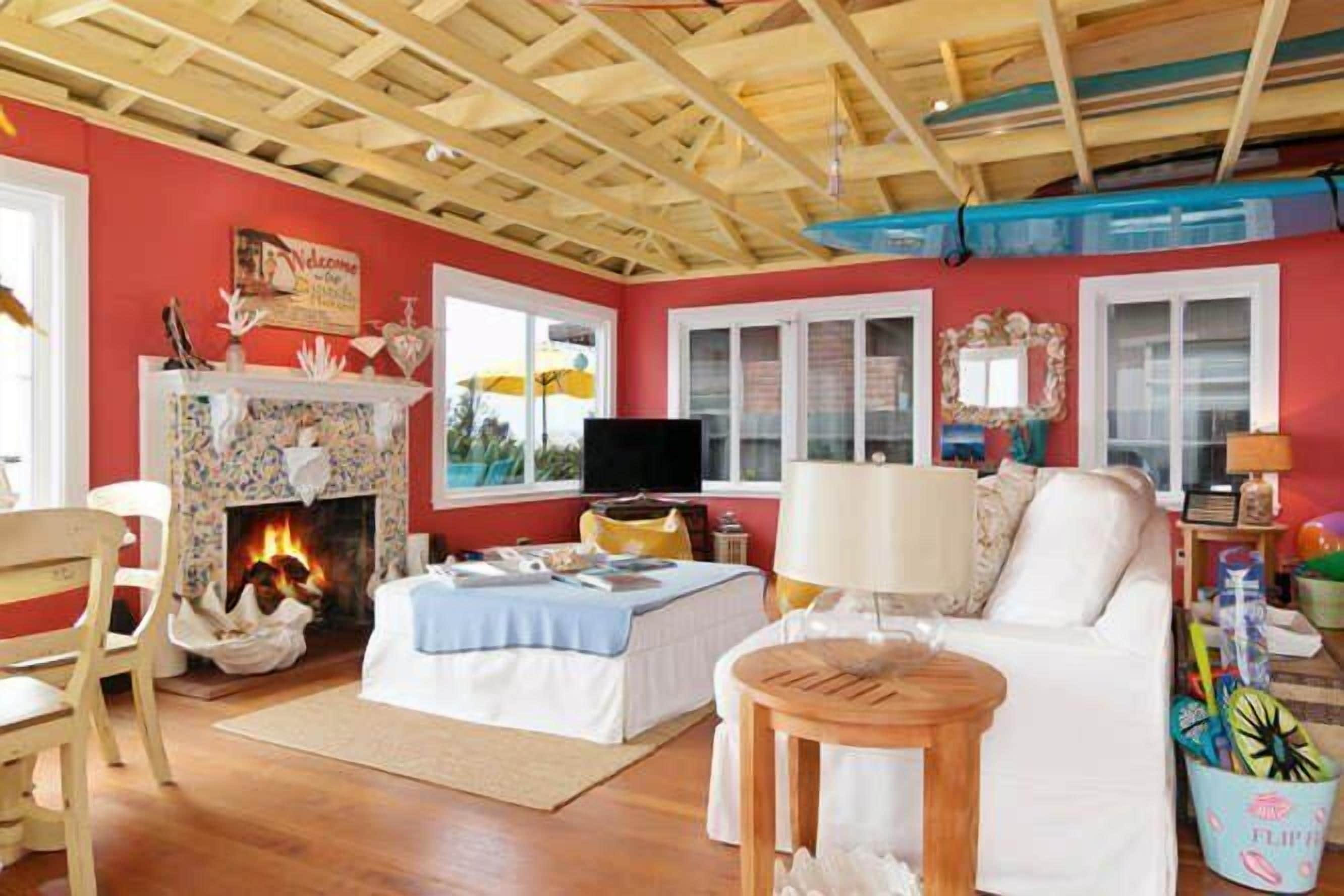 605 Ocean Dr Home in Port Hueneme, United States