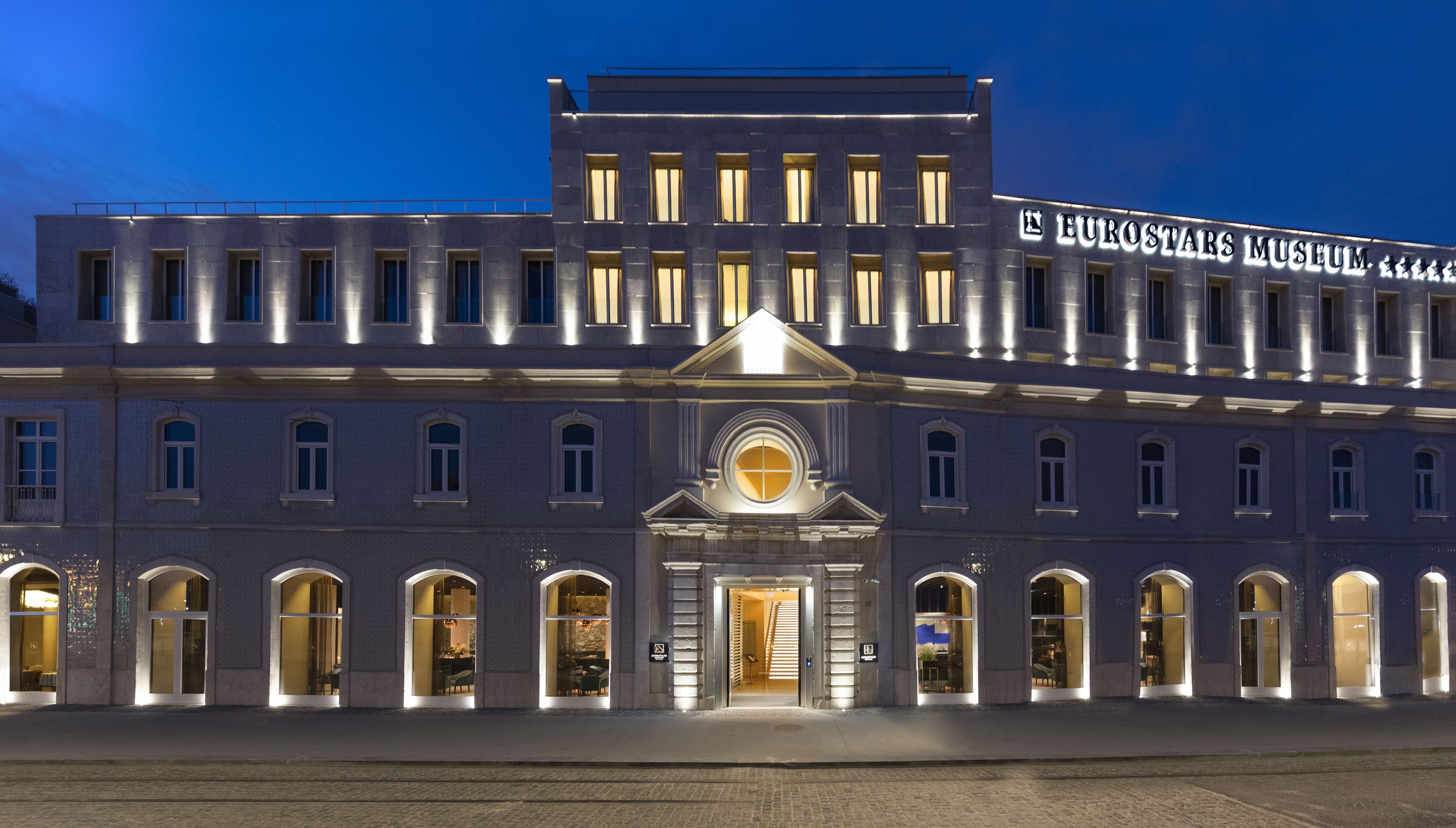 ユーロスターズ ミュージアム 口コミ 部屋写真 料金 お得情報 エクスペディア