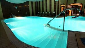 Piscine couverte