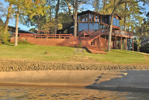 Broaddus Private Vacation Homes Ebookers Com