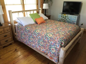 Charming Cozy Cabin With Hot Tub 2b 2b Minutes To Fall Creek