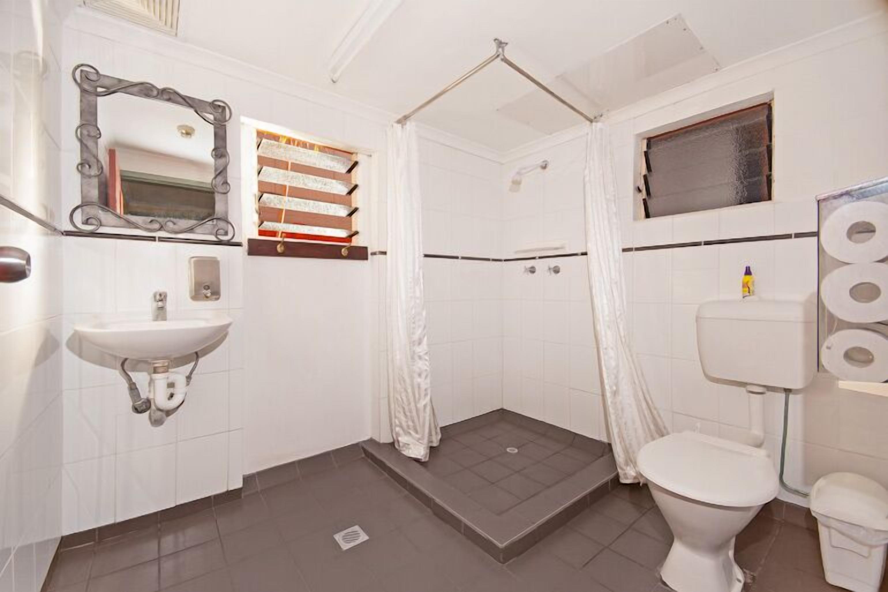 Travellers Oasis - Hostel