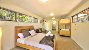 3 chambres, literie de qualité supérieure, bureau