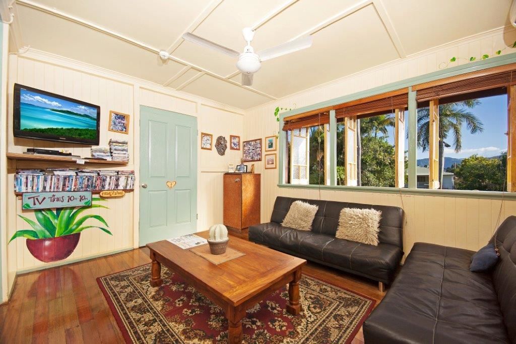 Tropic Days Backpackers