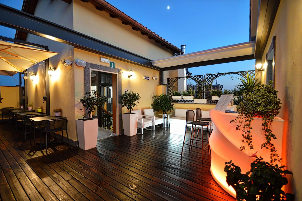 Hotel Montecarlo Roma Italia Expedia It