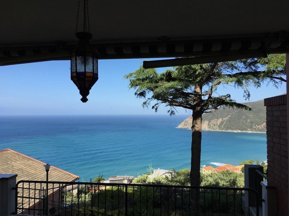 Sussurro Del Mare Moneglia Italia Expediait - 
