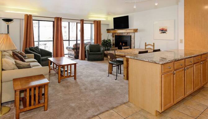 Coppermtn Cj201 Ski In Ski Out 2 Sunrooms Overlook Main Plaza In Copper Mountain Co Expedia