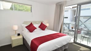 Premium bedding, iron/ironing board, free WiFi, linens