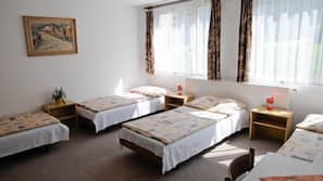 Free WiFi, linens