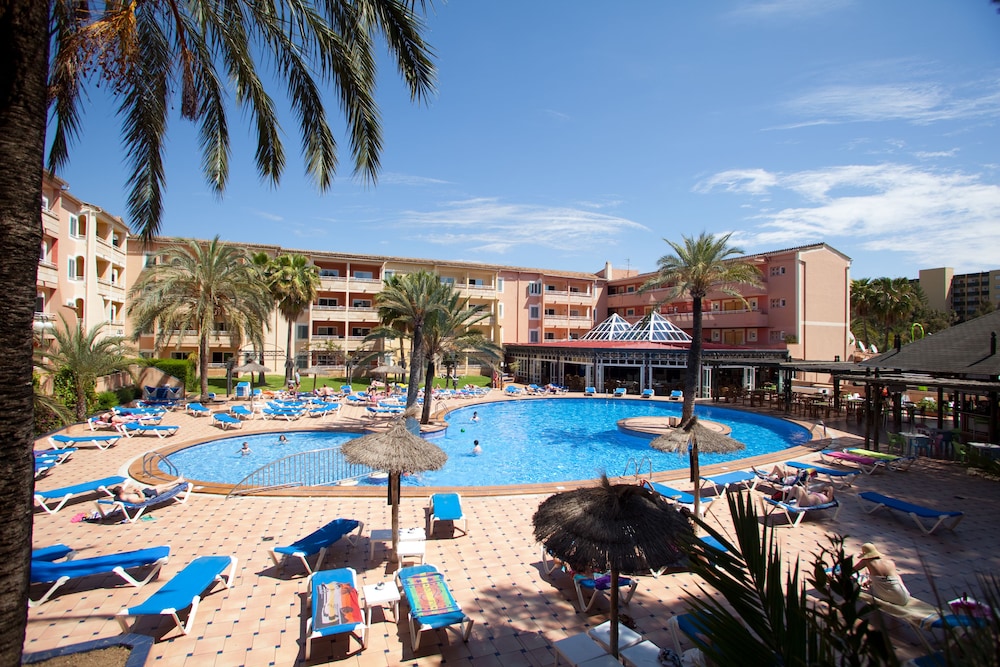 Aparthotel Cabau Aquasol in Calvia, Spain