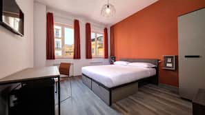 Memory foam-senger, safe på rommet, lydisolert og gratis wi-fi