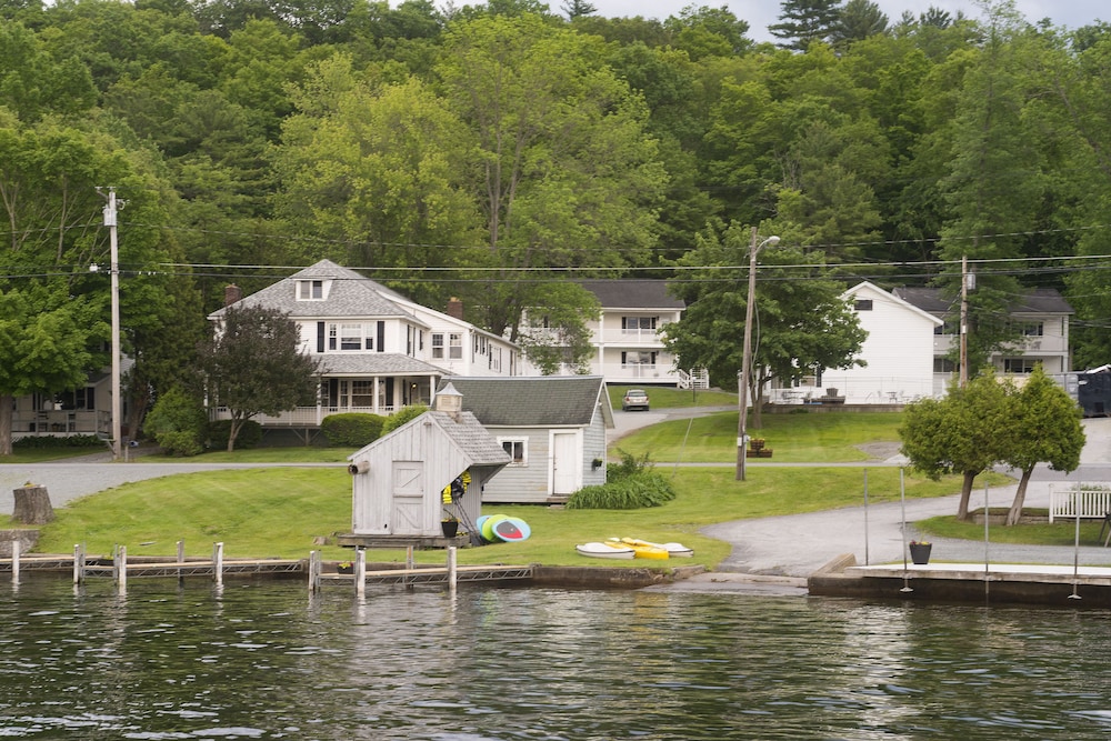 Lake Bomoseen Lodge in Bomoseen Best Rates & Deals on Orbitz