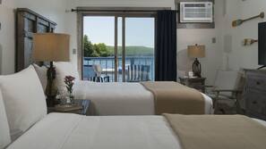 Premium bedding, iron/ironing board, free WiFi, bed sheets