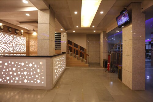 Hotel Paradise Ganga Lansdowne Ind Airasiago - 