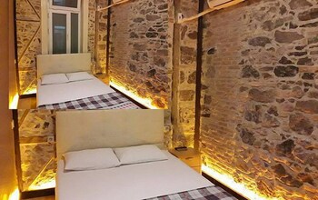 Book Laguna Pansiyon Izmir Room Deals Hotwire