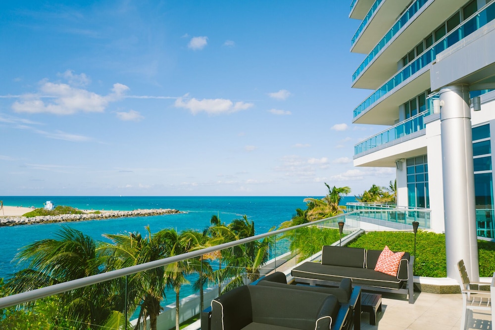 Spectacular Private Studio at 5 Star Hotel Bal Harbour Miami Beach 2