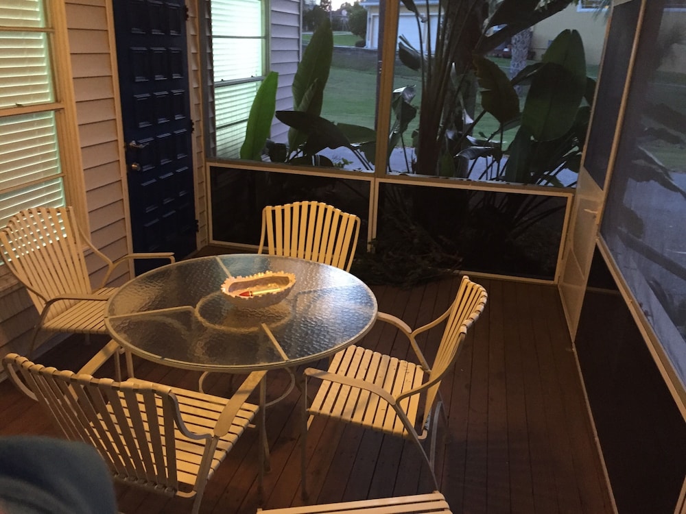 Cottage by the water with marina