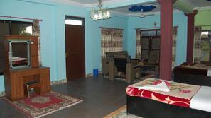 1 chambre, coffre-forts dans les chambres, Wi-Fi gratuit