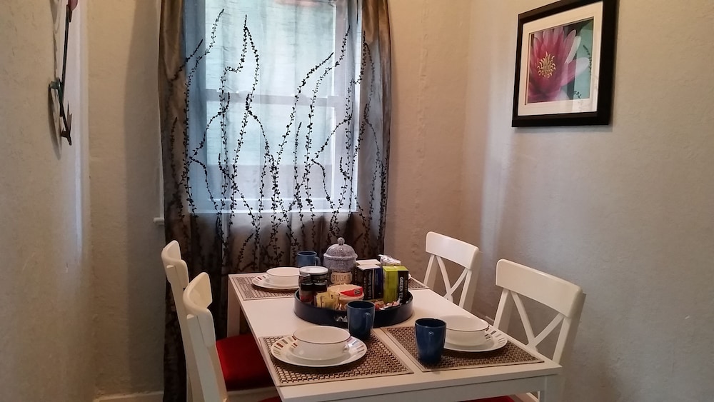 Cozy 2 bedrooms,  1 bath in the heart of Little Havana