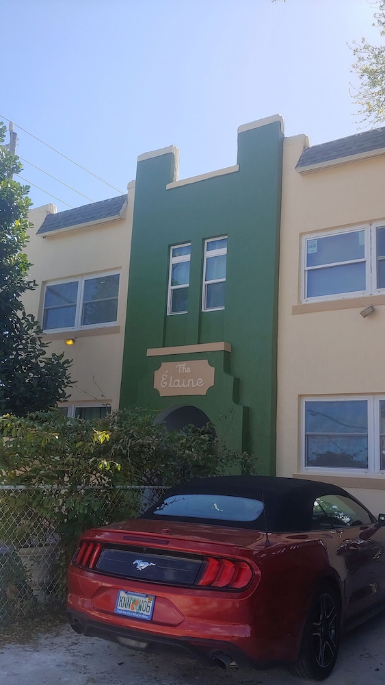 Cozy 2 bedrooms,  1 bath in the heart of Little Havana