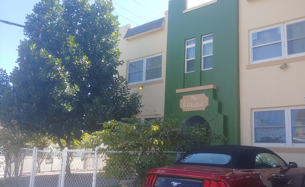 Cozy 2 bedrooms,  1 bath in the heart of Little Havana