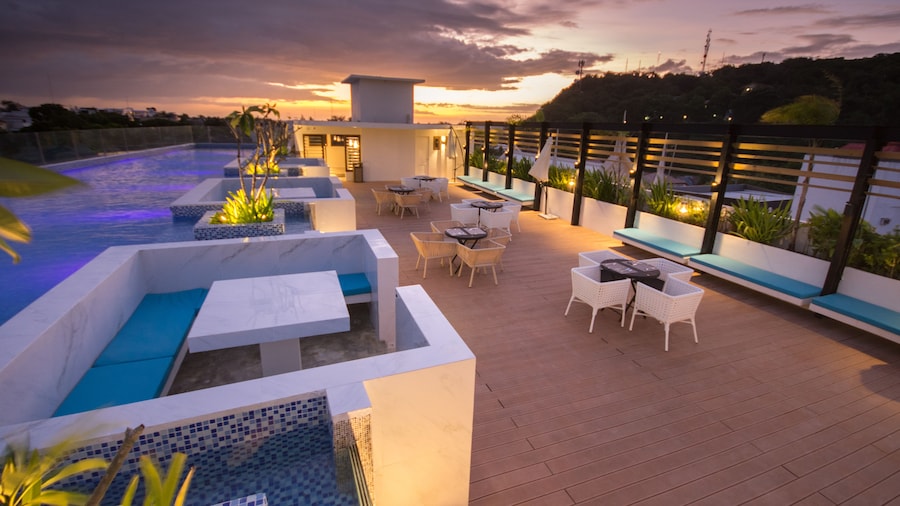 Ferra Hotel and Garden Suites
